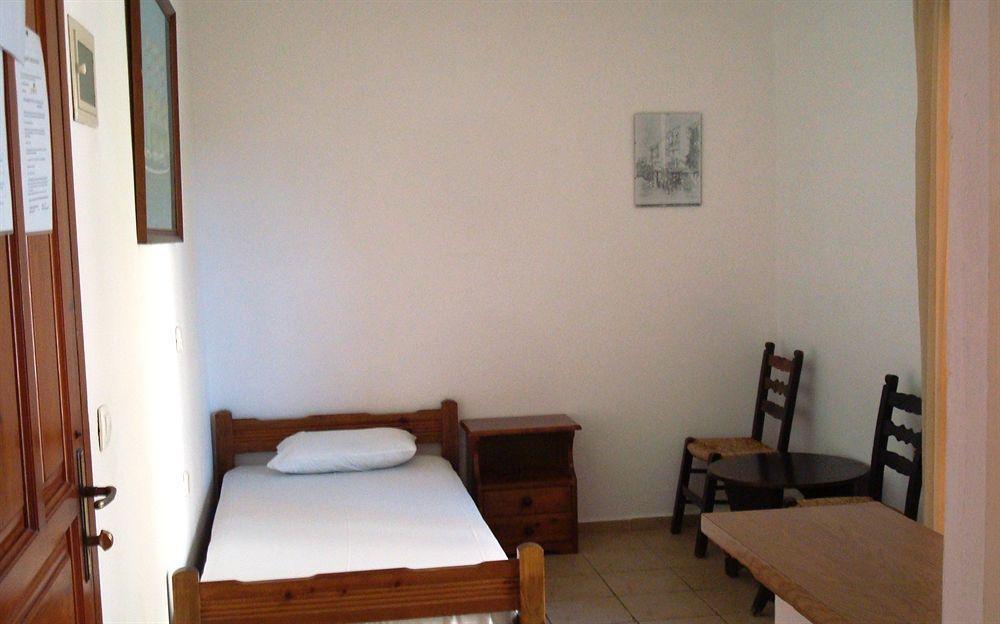 Sirocco Apartments Hersonissos  Bagian luar foto